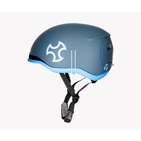 Kask Aero z certyfikatem wspinaczkowym, narciarskim i rowerowym