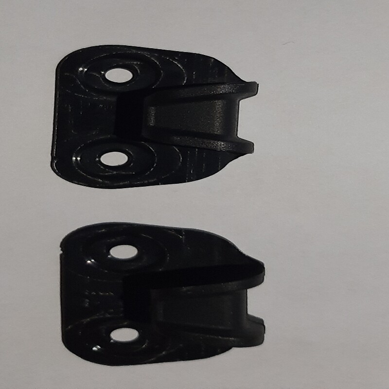 Zaczep tylny: haczyk z nitami